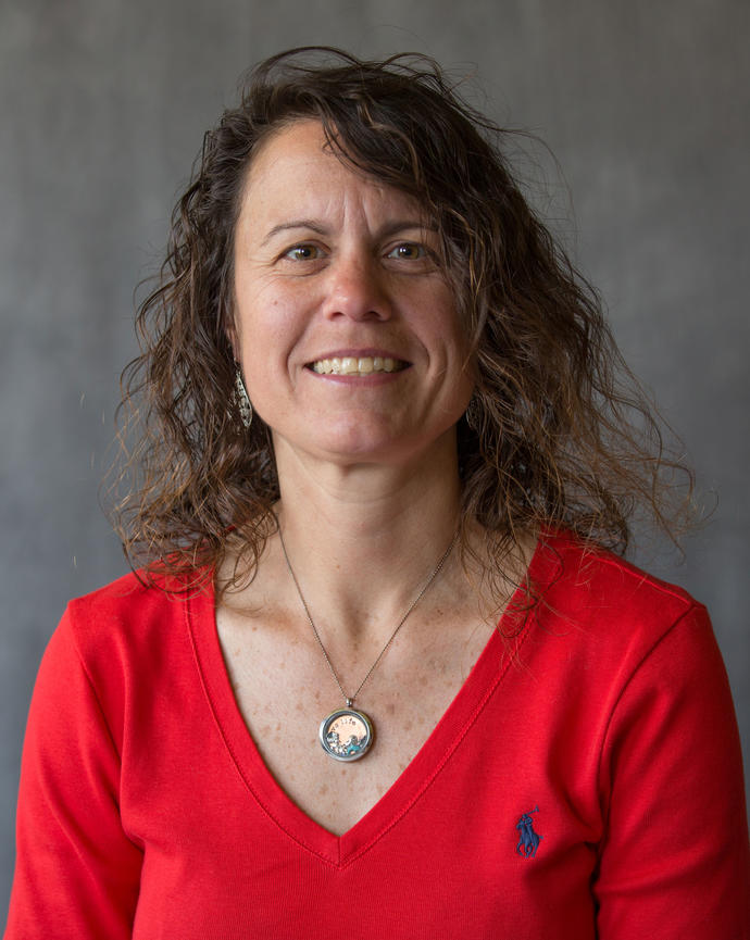 Maggie Veloza.